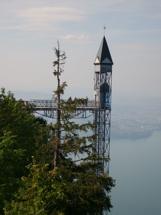 Illustration for article titled Ride an Outdoor Elevator to a Walkway in the Sky